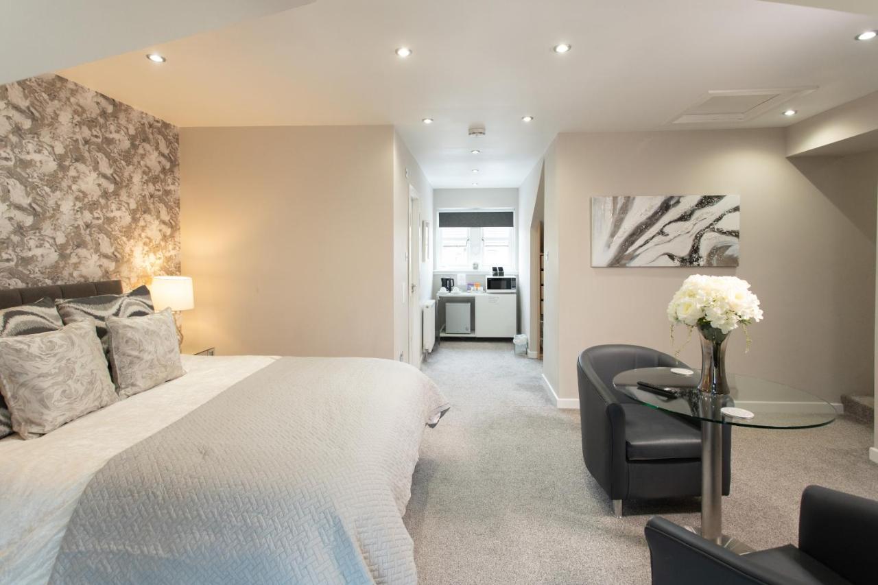 4 Private Bedroom House With 3 Parking Spaces Free Perth Exterior foto